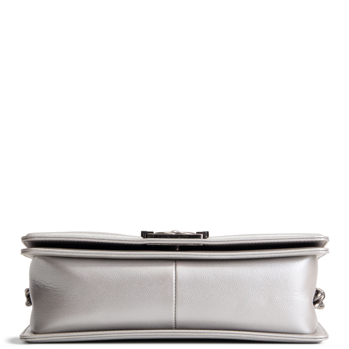 CHANEL Caviar Quilted Chevron Medium Boy Bag - Metallic Silver