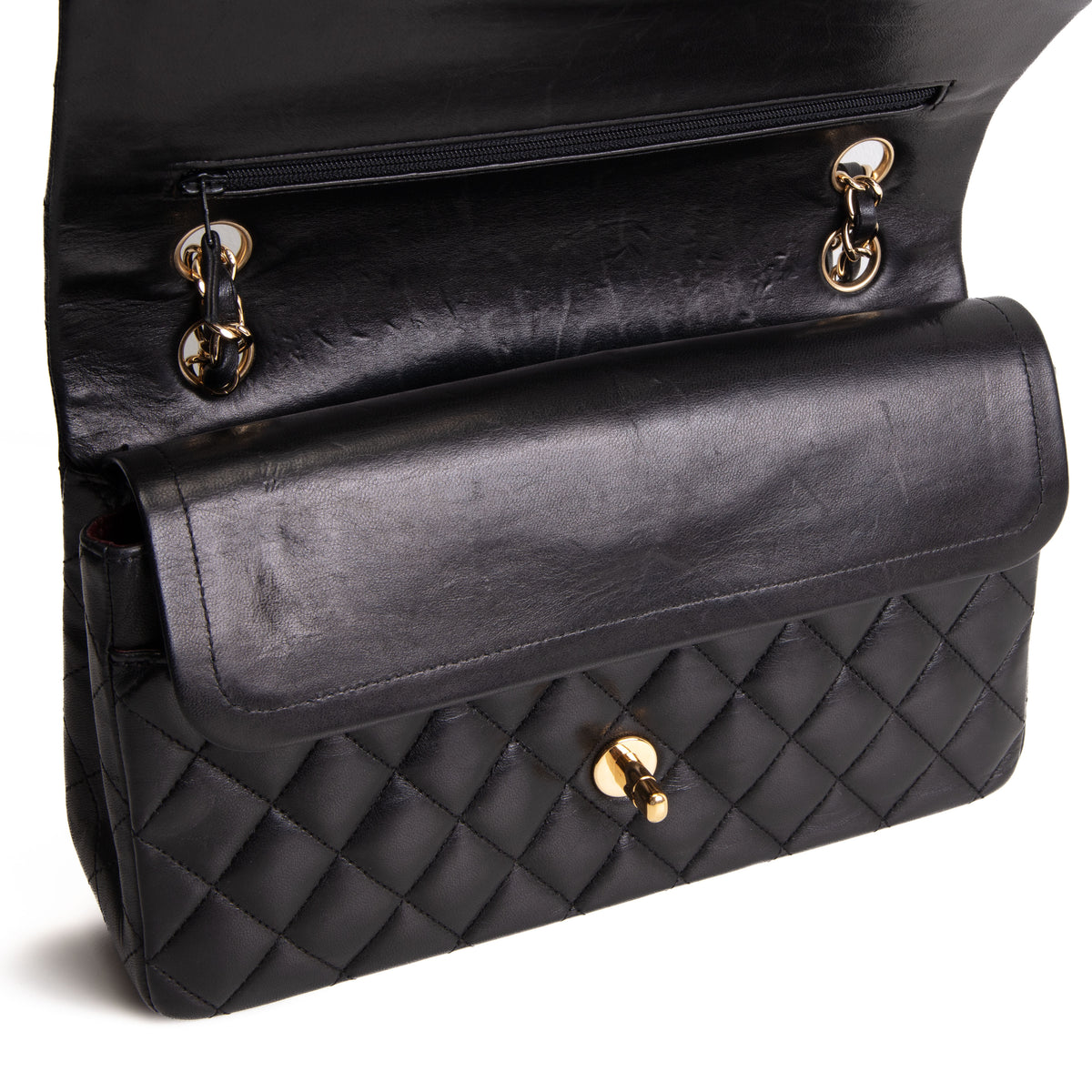 CHANEL Classic Medium Double Flap Bag