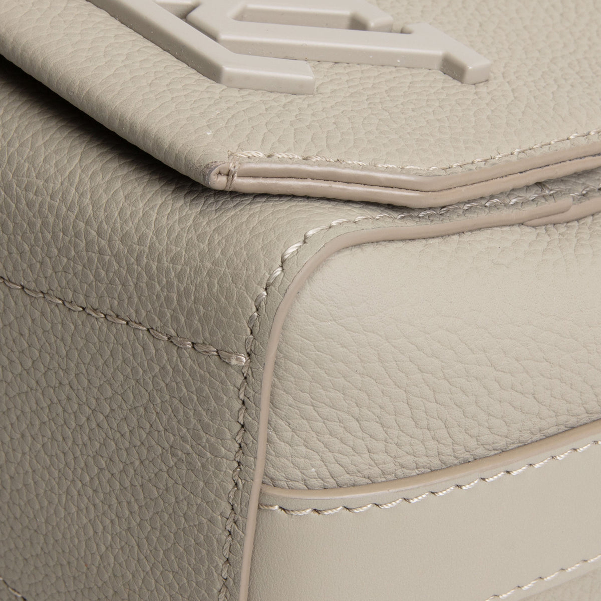 LOUIS VUITTON Aerogram Takeoff Messenger Bag - Sage