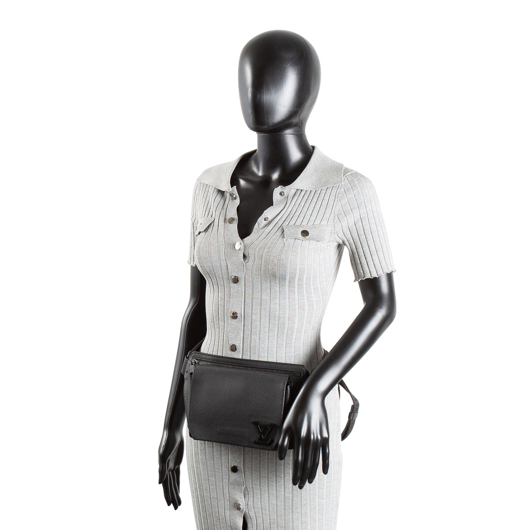 Louis Vuitton Aerogram Slingbag