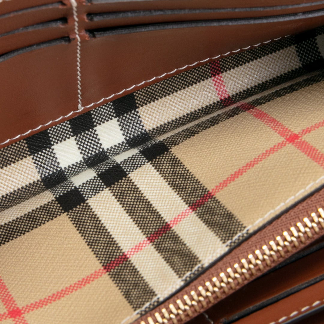 BURBERRY Continental Wallet