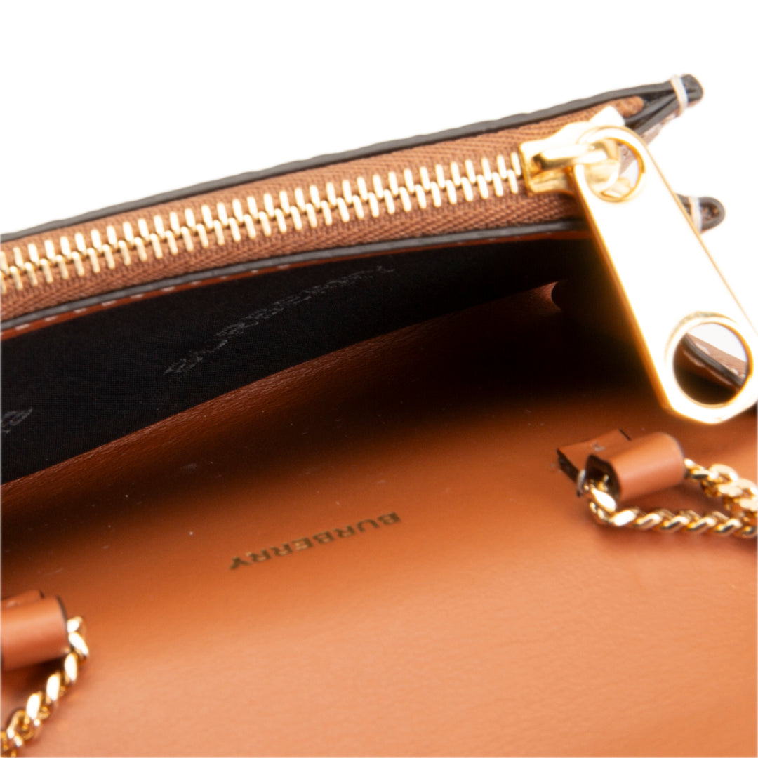BURBERRY Compact Cardholder w/ Chain