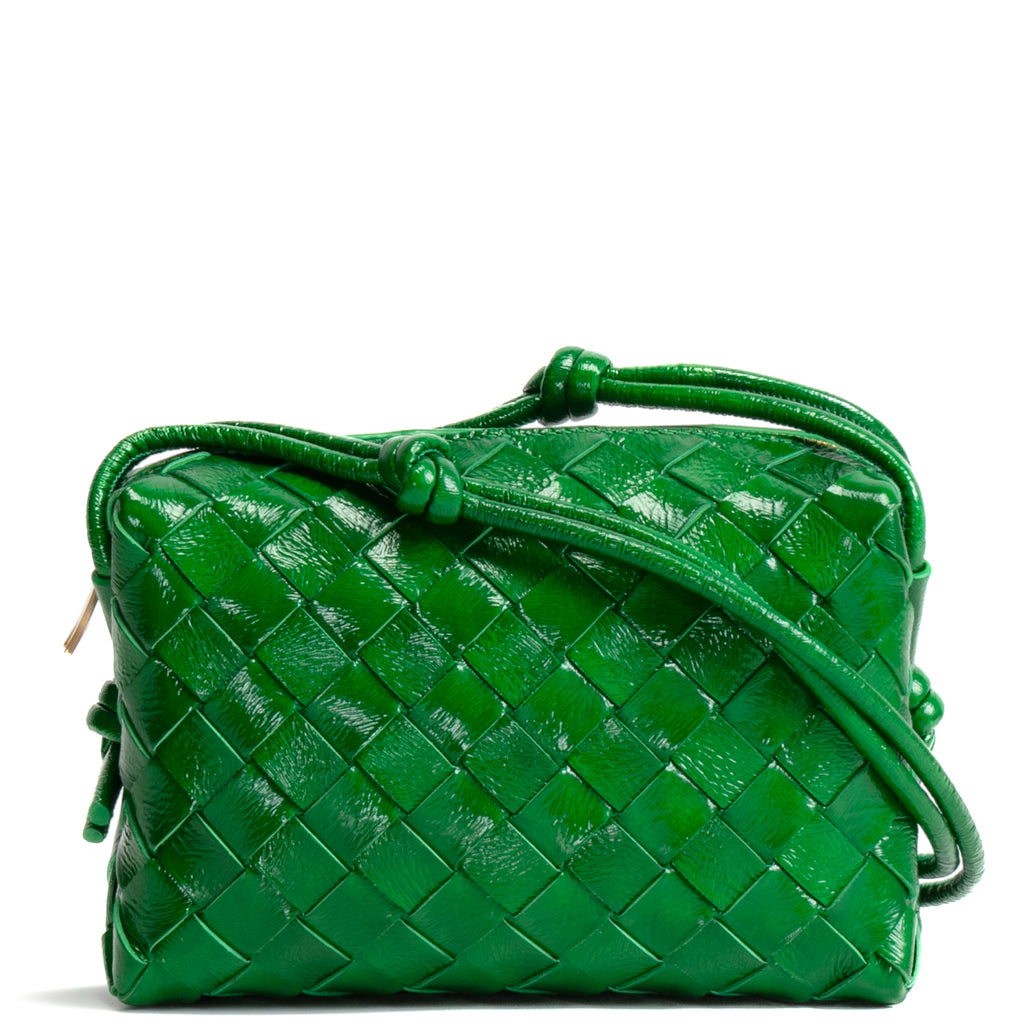 BOTTEGA VENETTA Patent Intrecciato Mini Loop Camera Bag - Green – ALB