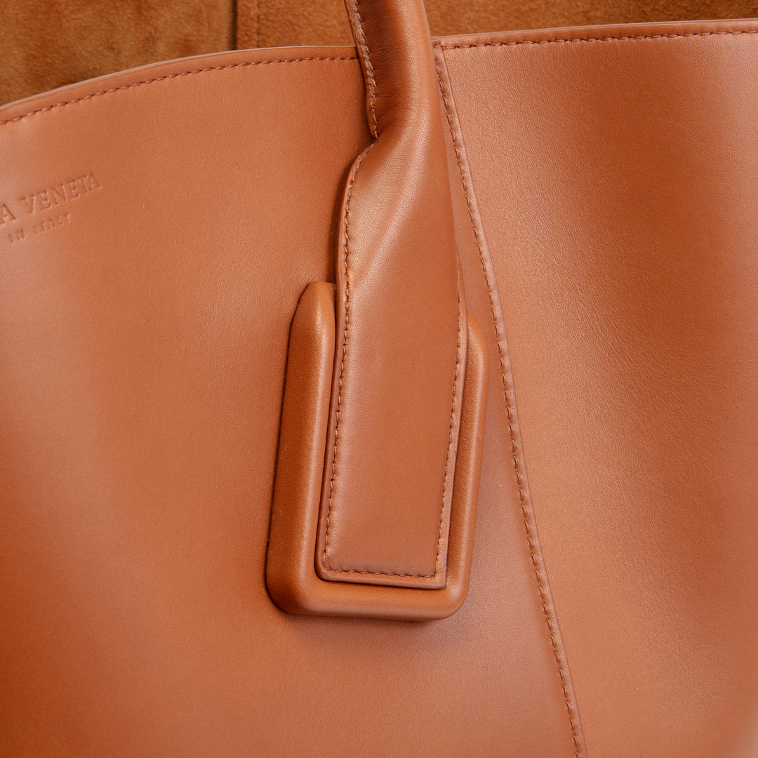 BOTTEGA VENETA Basket Tote w/ Pouch - Brown