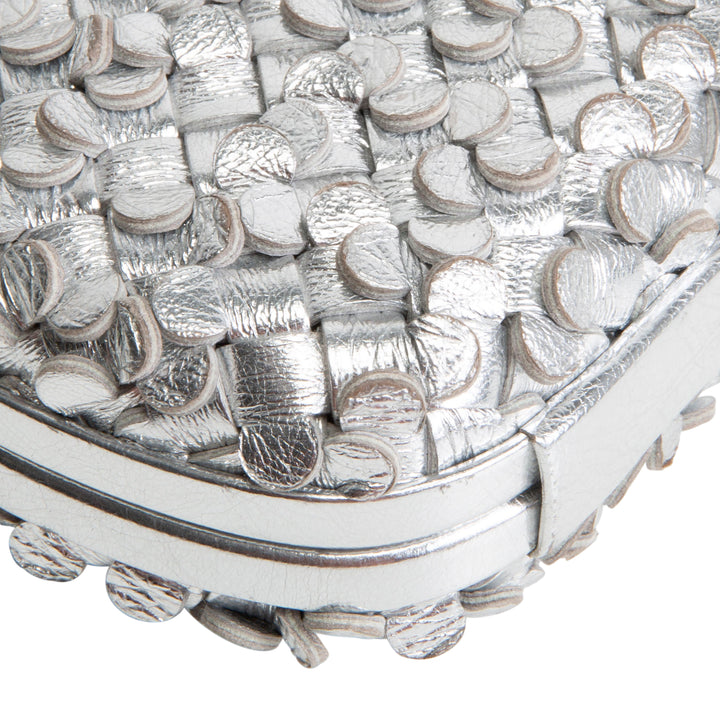 BOTTEGA VENETA Intrecciato Confetti Knot Clutch - Metallic Silver
