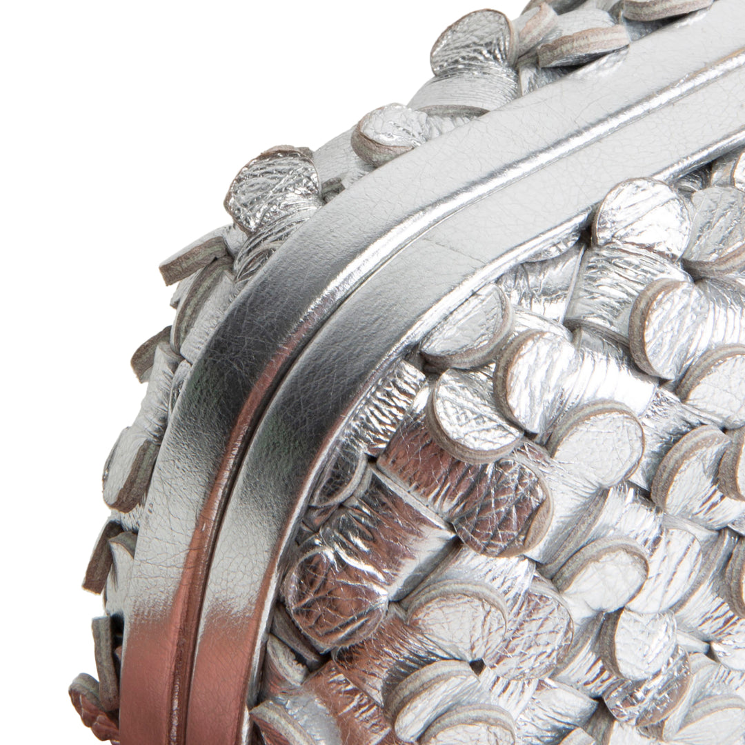 BOTTEGA VENETA Intrecciato Confetti Knot Clutch - Metallic Silver