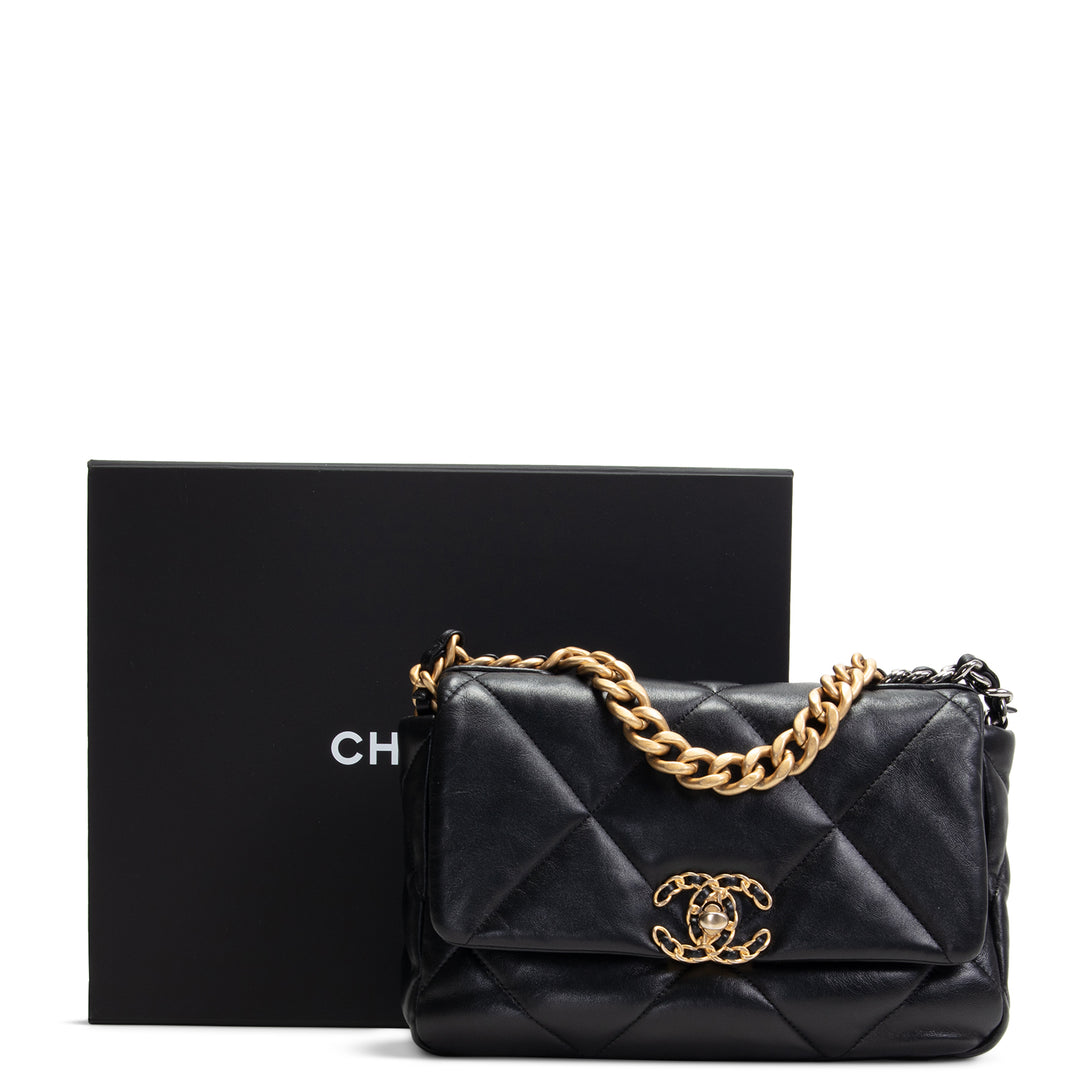 CHANEL Chanel 19 Flap Bag - Black