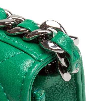 CHANEL 19 Wallet On Chain - Kelly Green