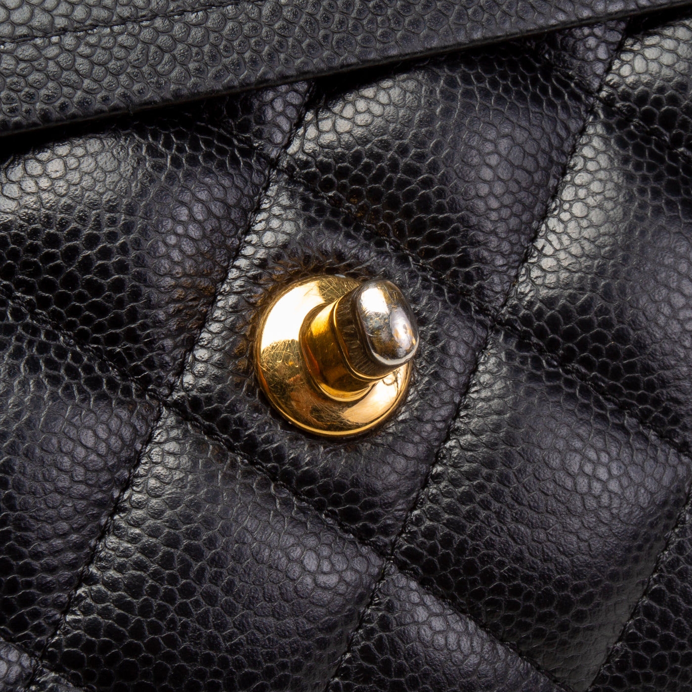 CHANEL Caviar Quilted Jumbo Double Flap - Black