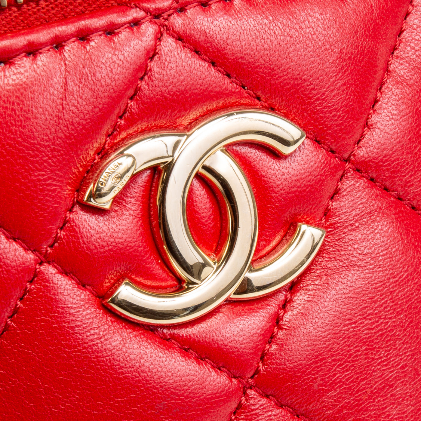 CHANEL Trendy CC Lambskin Vanity Top Handle - Red