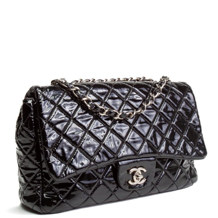 CHANEL Jumbo Patent Single Flap - Black