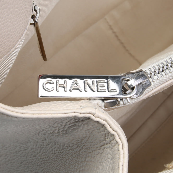 CHANEL Caviar Grand Shopping Tote - Cream