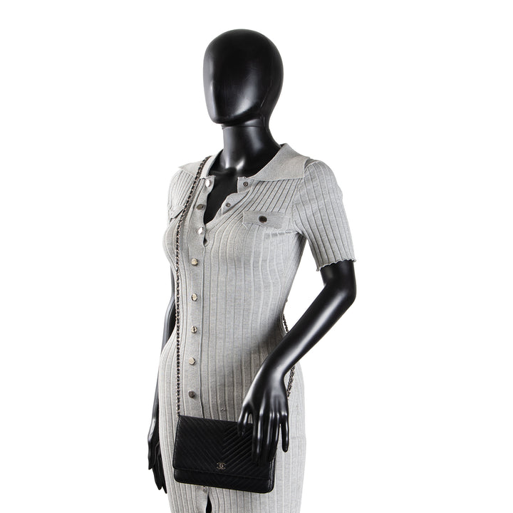 CHANEL Chevron Caviar Wallet on Chain - Black