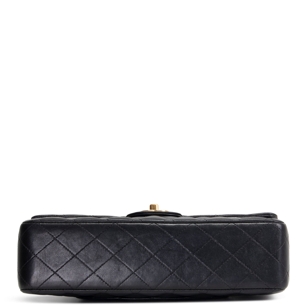 CHANEL Classic Lambskin Medium Double Flap - Black