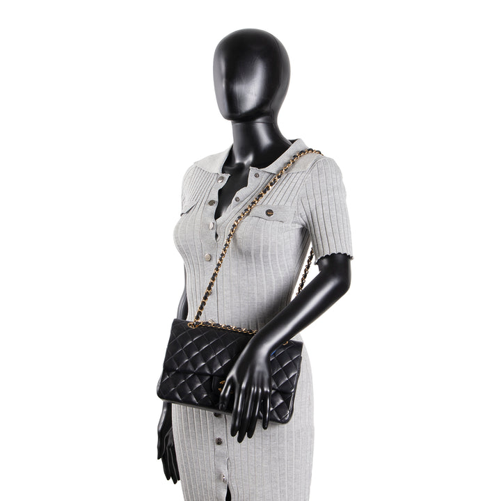 CHANEL Classic Lambskin Medium Double Flap - Black