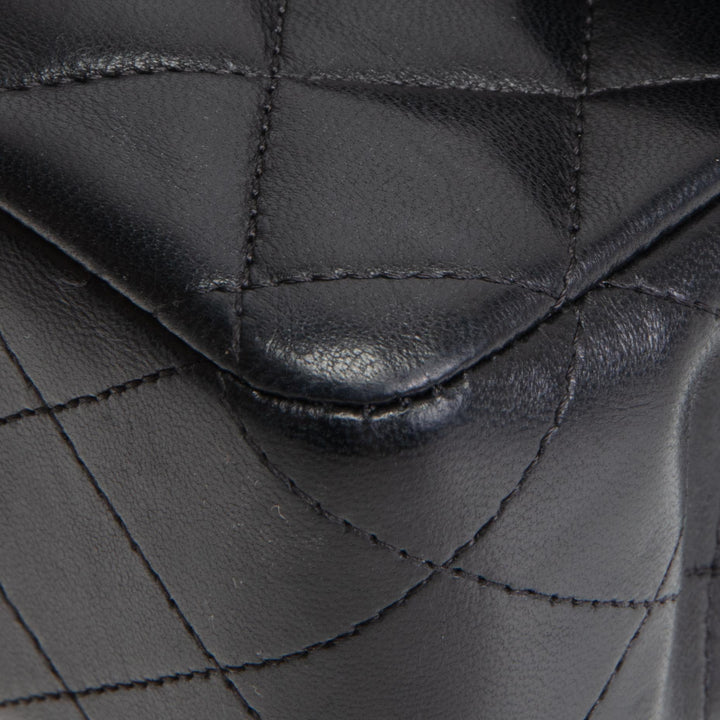 CHANEL Classic Lambskin Medium Double Flap - Black