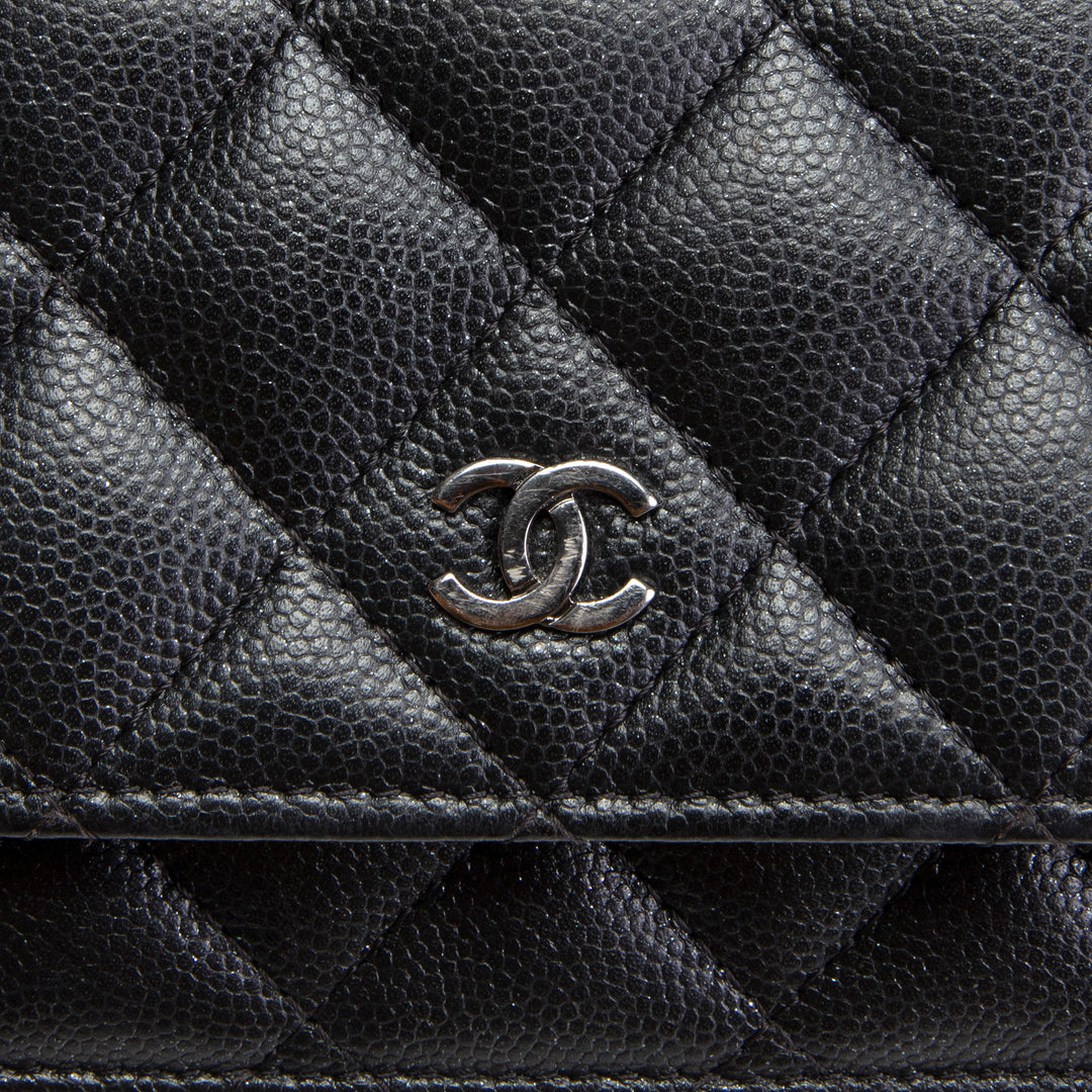 CHANEL Caviar Wallet On Chain - Shimmery Black