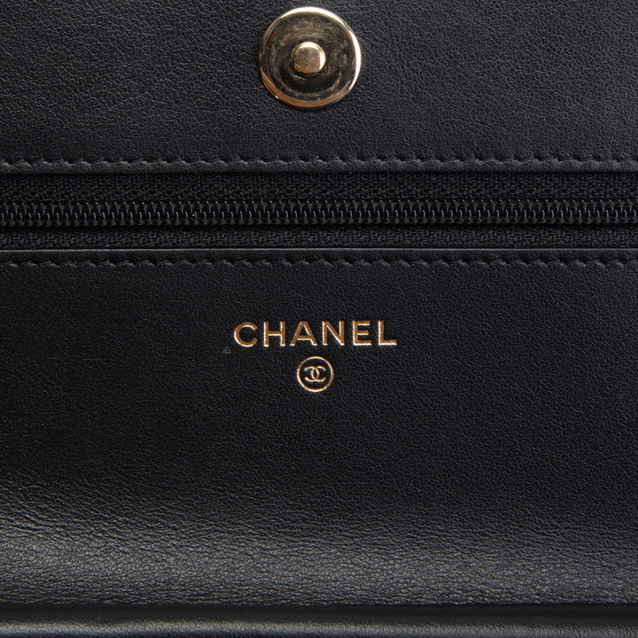 CHANEL Caviar Filigree Wallet on Chain - Black