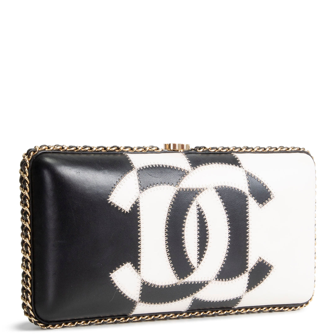 CHANEL Lambskin Logo Clutch On Chain - Black/White