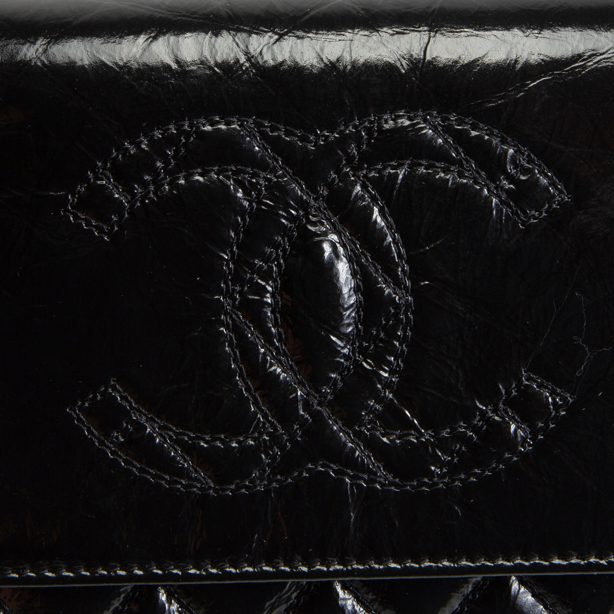 CHANEL CC Shiny Aged Calfskin Wallet On Chain
