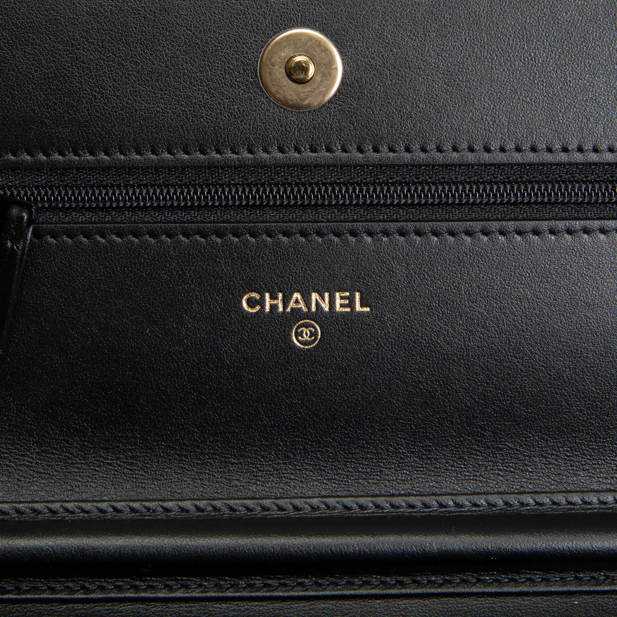 CHANEL CC Shiny Aged Calfskin Wallet On Chain
