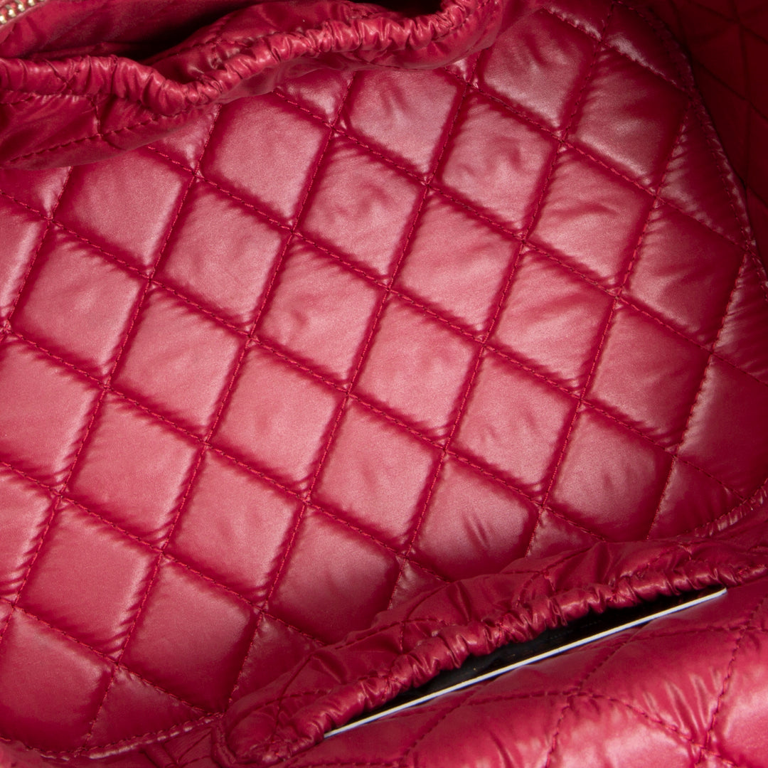 CHANEL Caviar Quilted CC Vanity Case - Raspberry Red