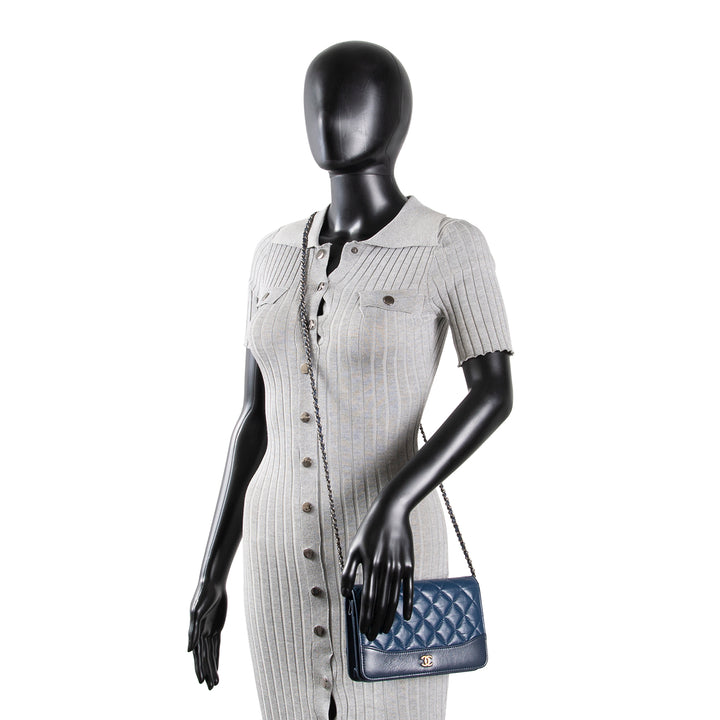 CHANEL Quilted Gabrielle Wallet On Chain - Navy