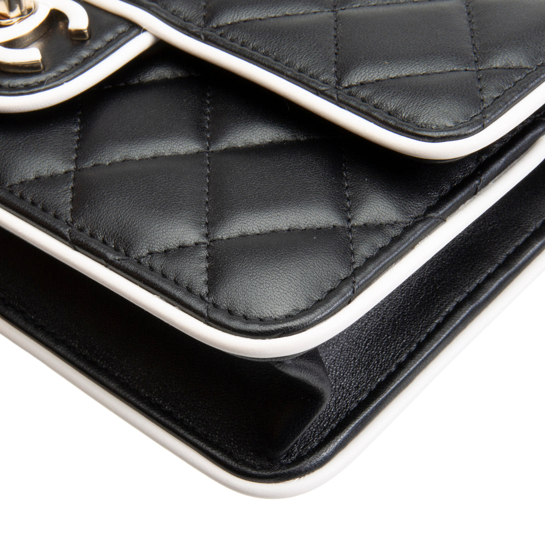 CHANEL Quilted Wallet On Chain - Black