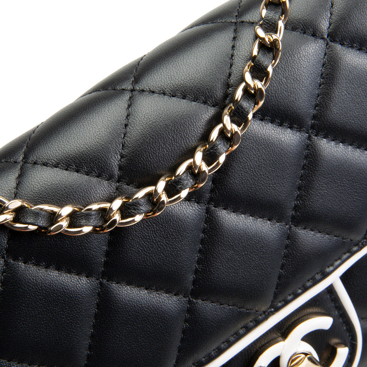 CHANEL Quilted Wallet On Chain - Black