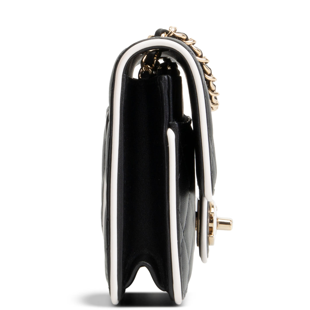 CHANEL Quilted Wallet On Chain - Black