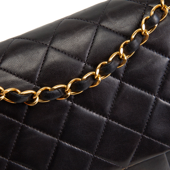 CHANEL Vintage Lambskin Medium Double Flap - Black