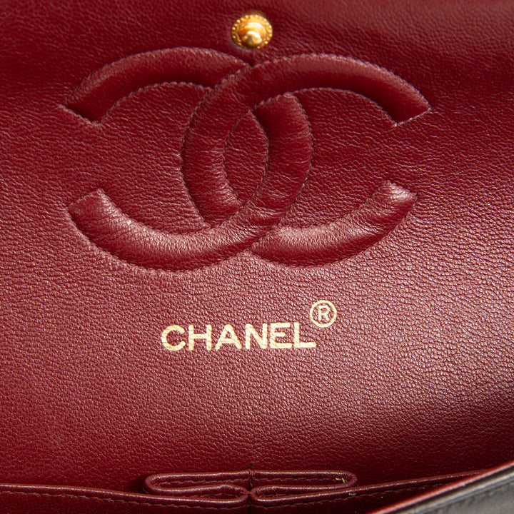 CHANEL Vintage Lambskin Medium Double Flap - Black