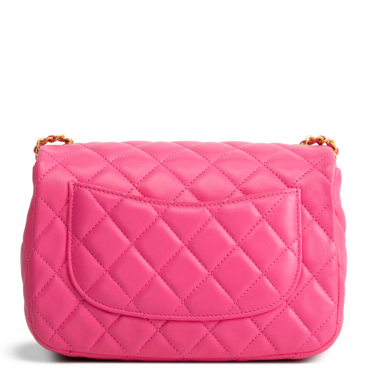 CHANEL Coco de Toi Heart Chain Flap Bag - Pink