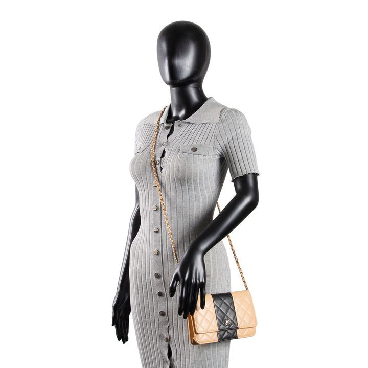 CHANEL Lambskin Bicolor Wallet on Chain - Beige/Black