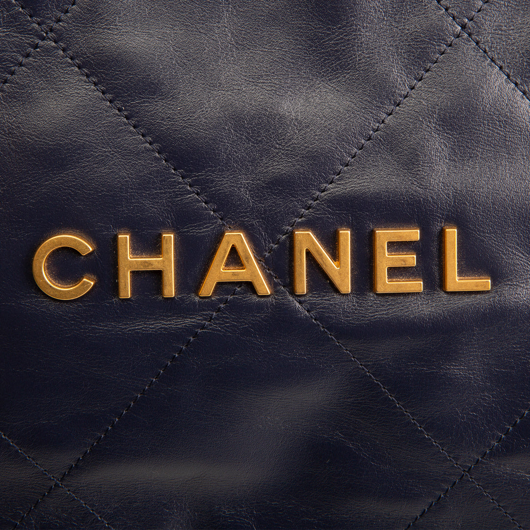 CHANEL Medium 22 Backpack - Navy