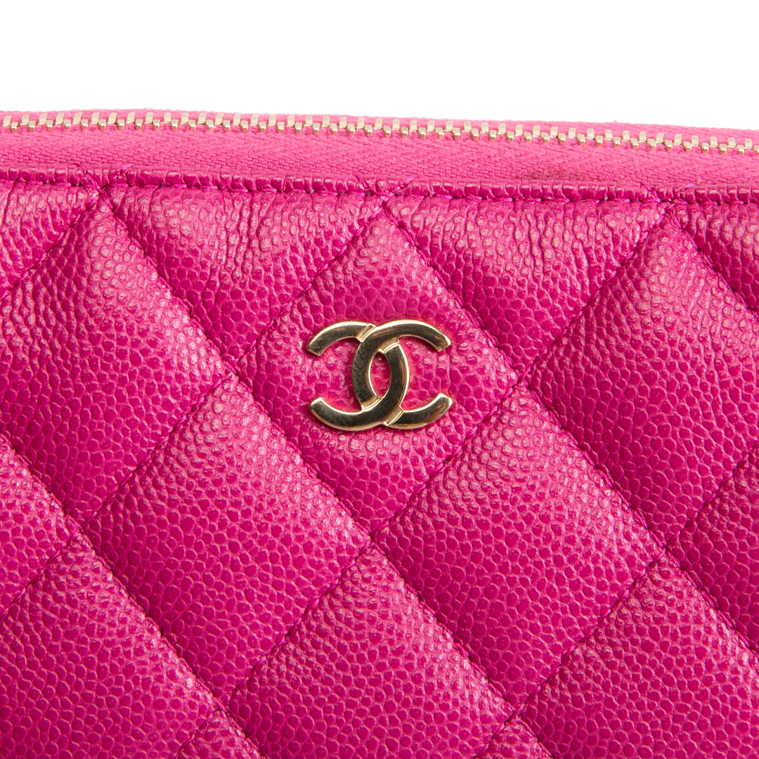 CHANEL Classic Clutch w/ Chain - Quilted Caviar - Pink