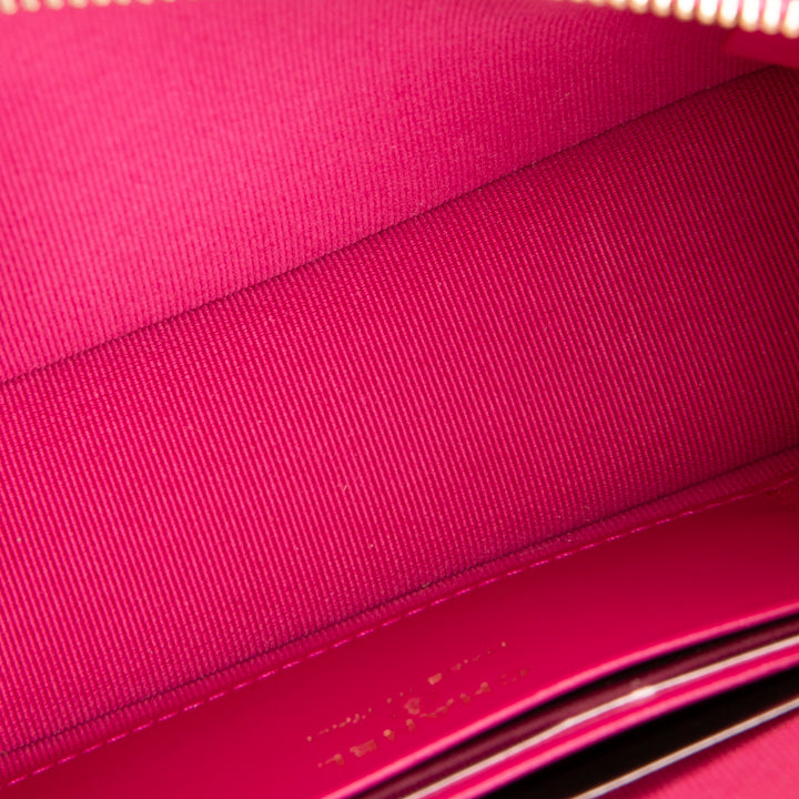 CHANEL Classic Clutch w/ Chain - Quilted Caviar - Pink