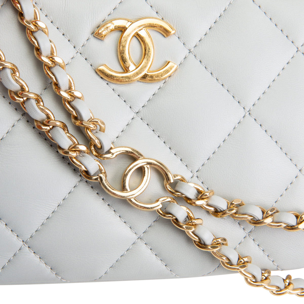 CHANEL CC You Camera Bag Lambskin - Cloud Grey