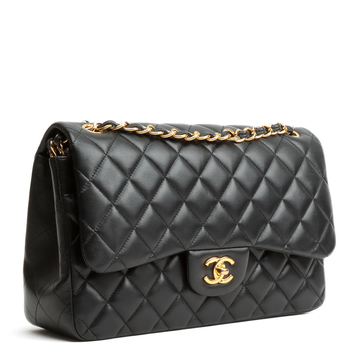 CHANEL Jumbo Double Flap Quilted Lambskin w/gold