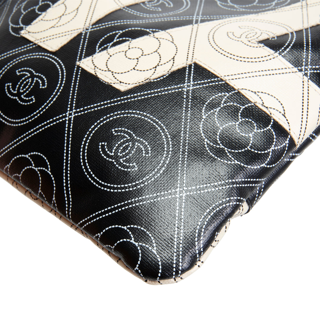 CHANEL Camellia Maxi Pouch - Black/Ivory