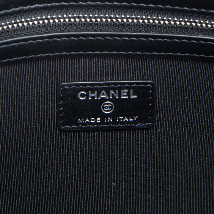 CHANEL Camellia Maxi Pouch - Black/Ivory