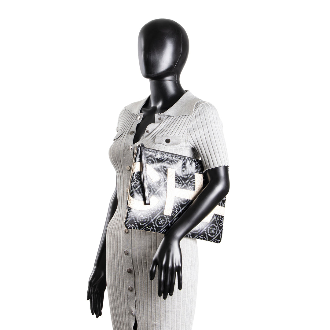 CHANEL Camellia Maxi Pouch - Black/Ivory