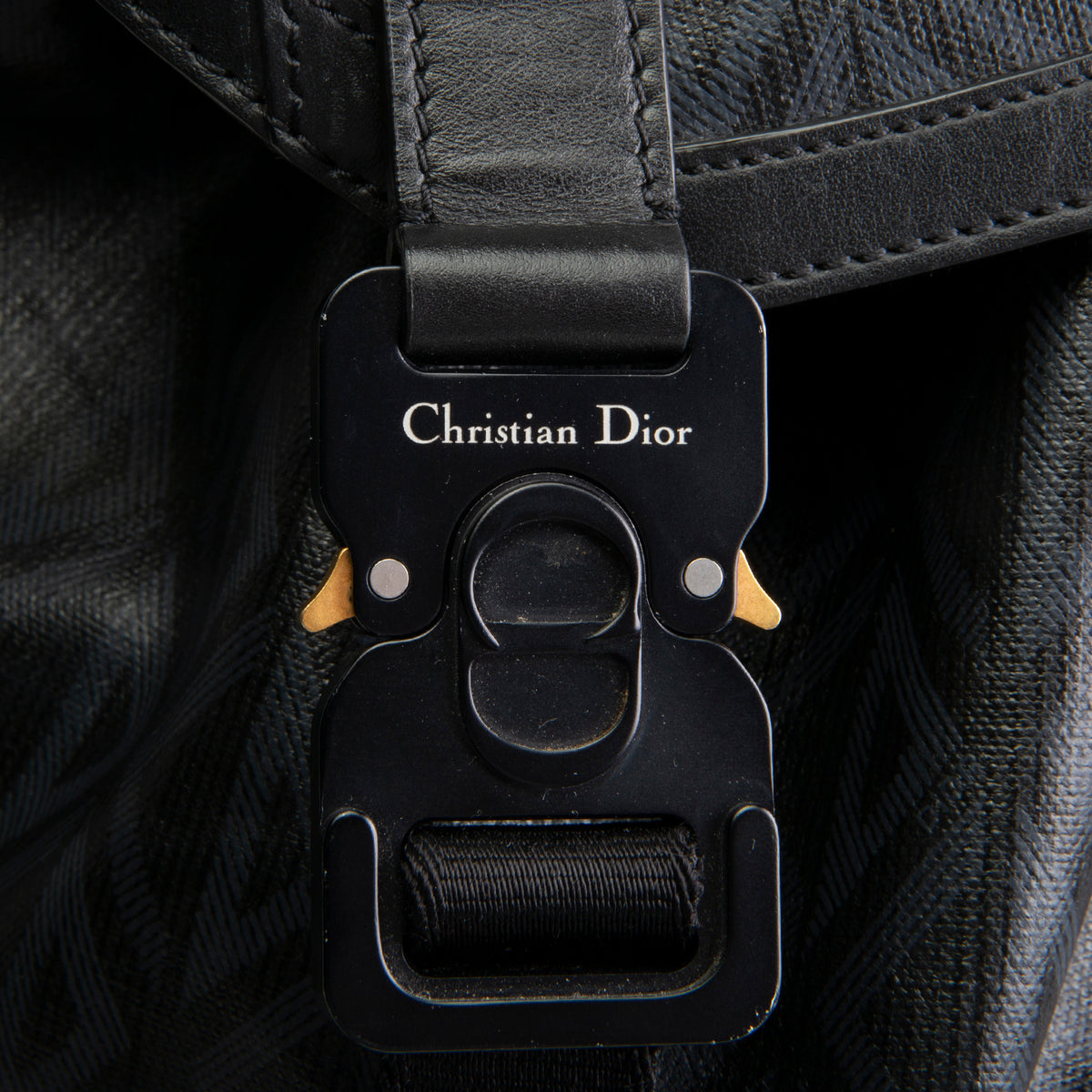 DIOR Men Hit The Road Backpack - CD Diamond Canvas