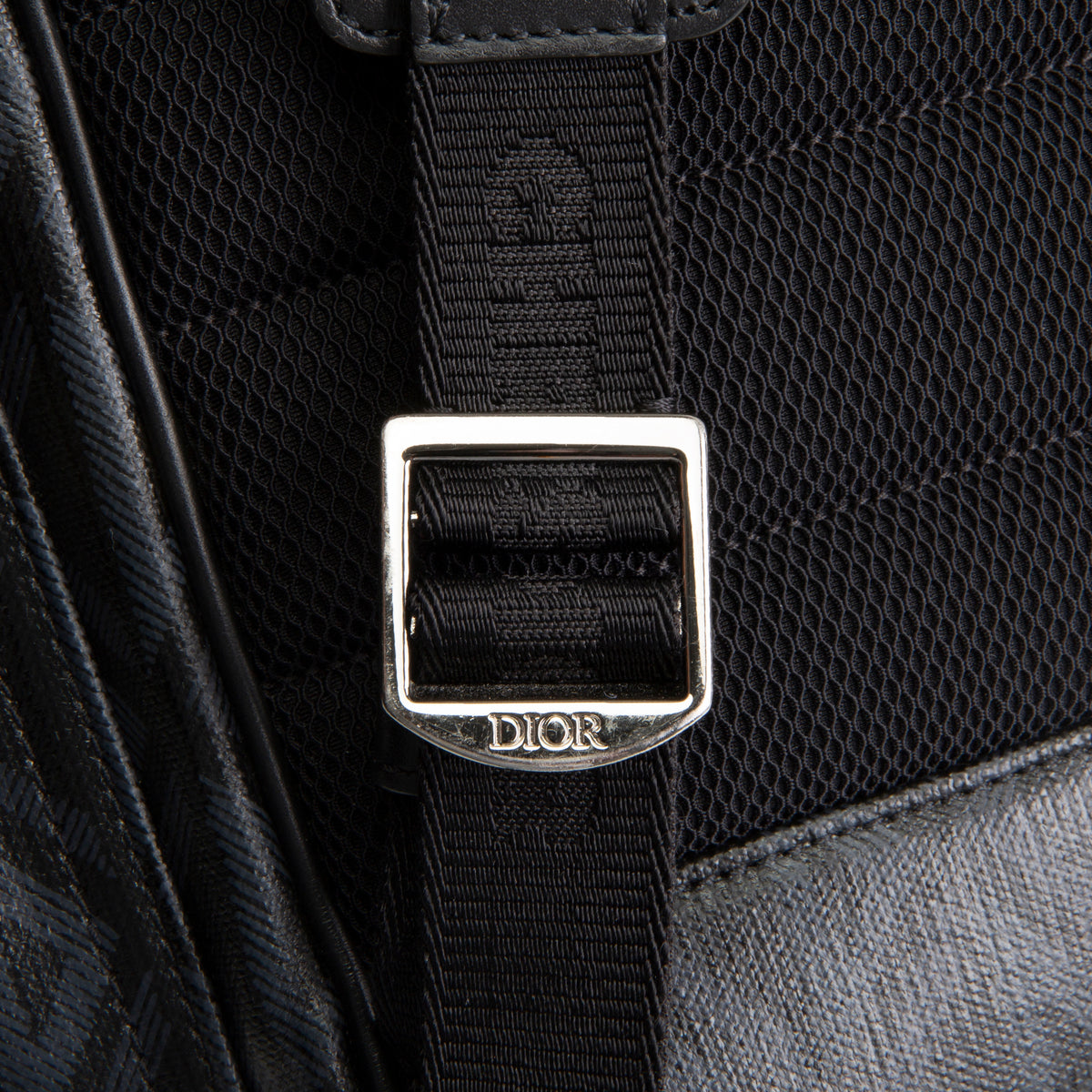 DIOR Men Hit The Road Backpack - CD Diamond Canvas
