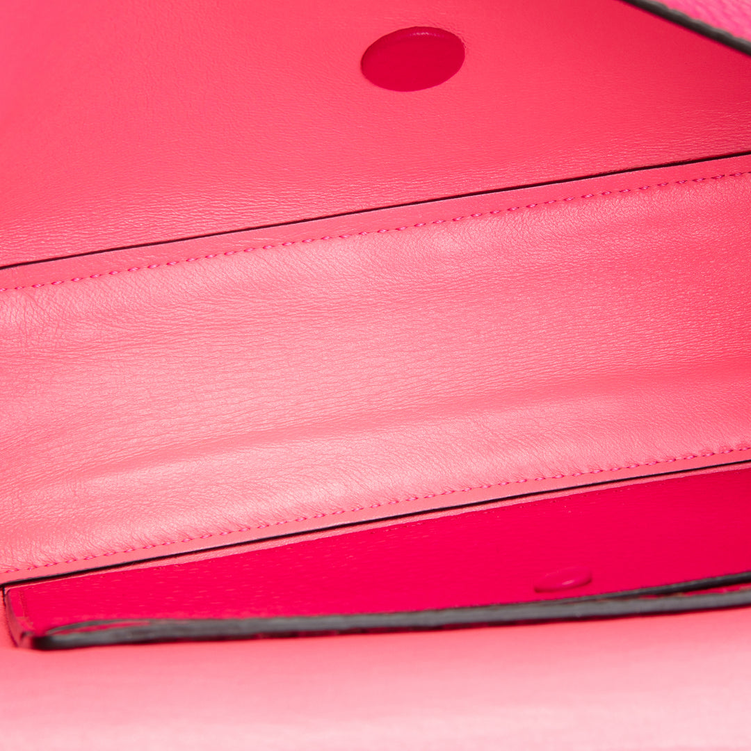 FENDI Selleria Baguette - Hot Pink