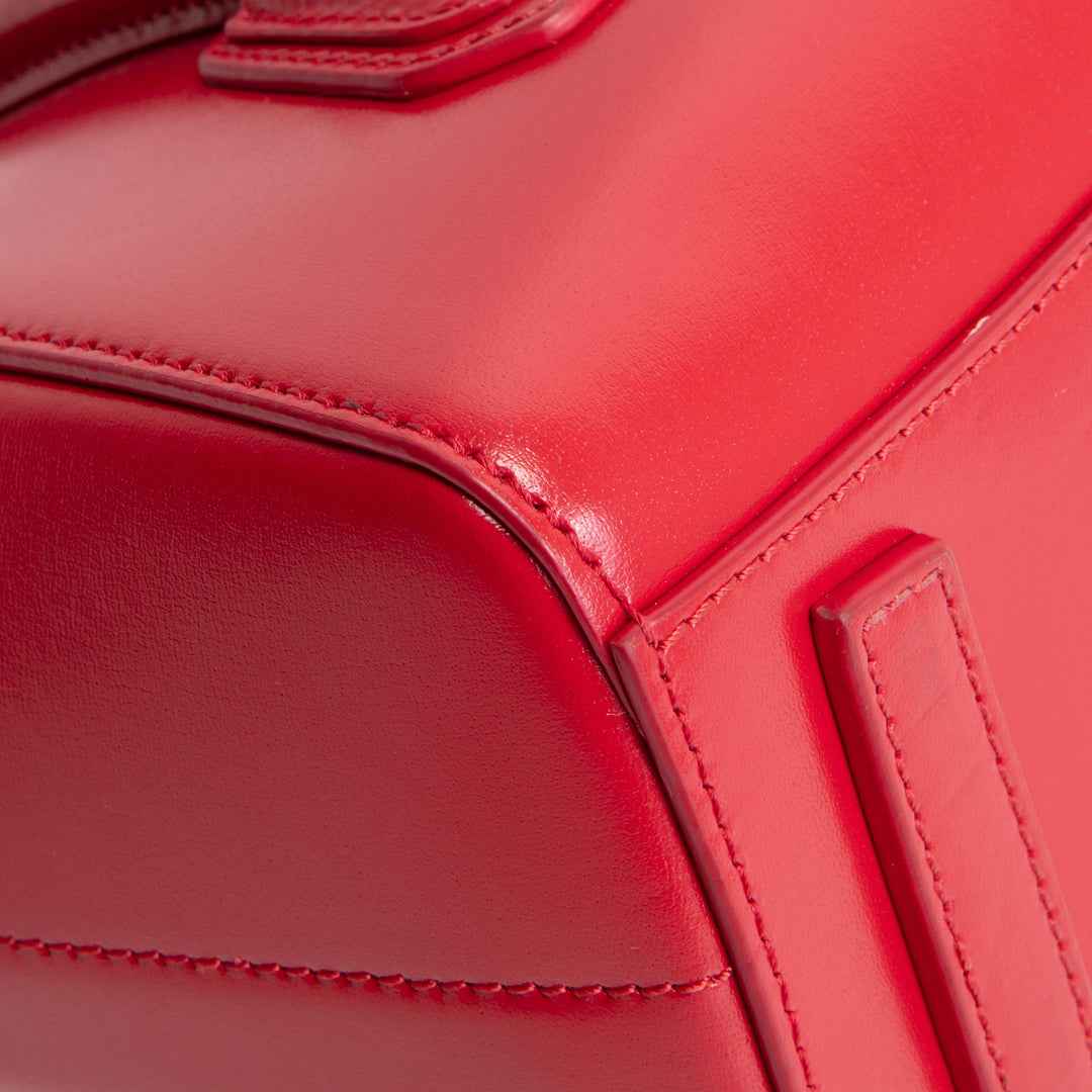 GIVENCHY Mini Antigona Lock Bag - Red
