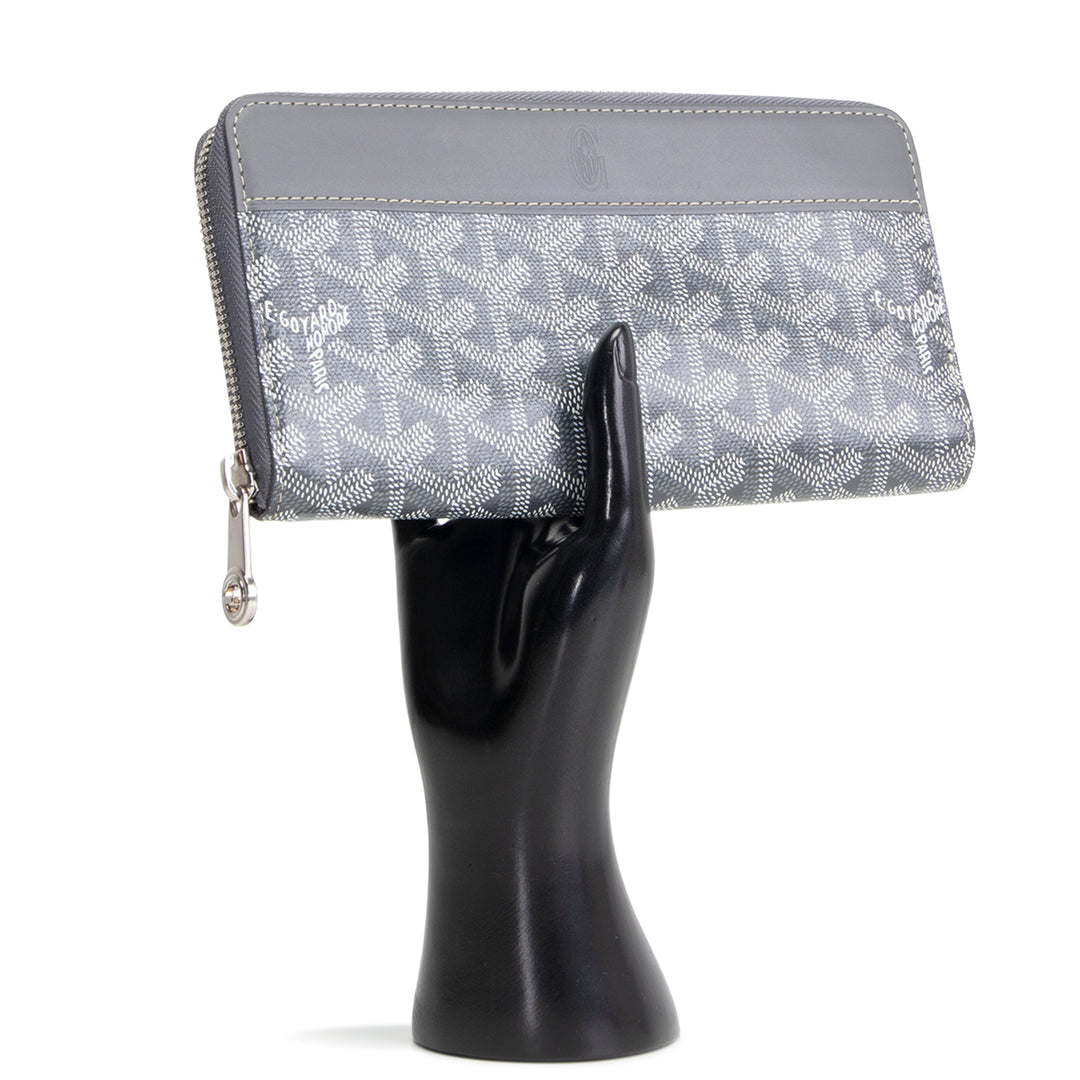 GOYARD Goyardine Matignon Wallet - Gray