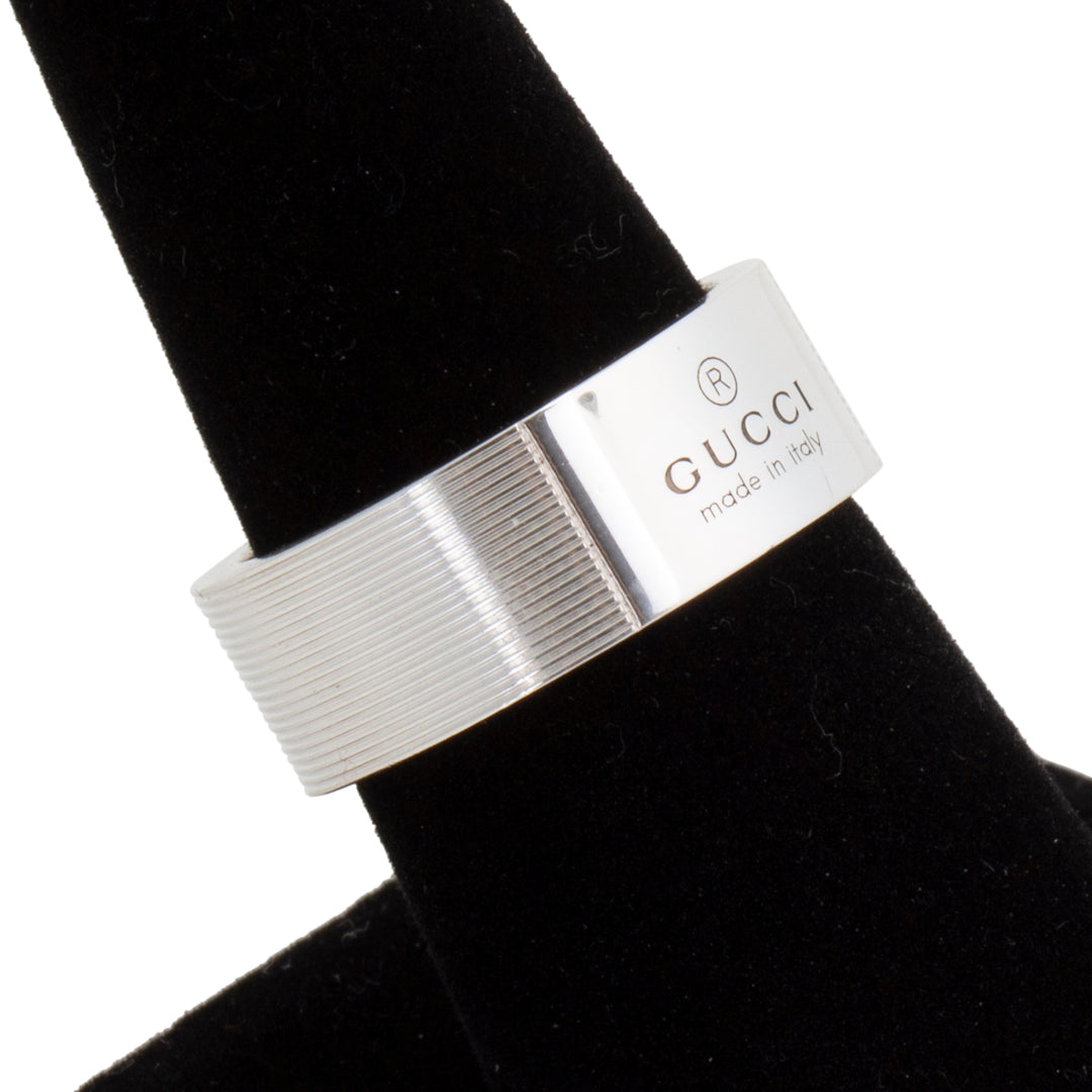 Gucci Groove Trademark Band Ring