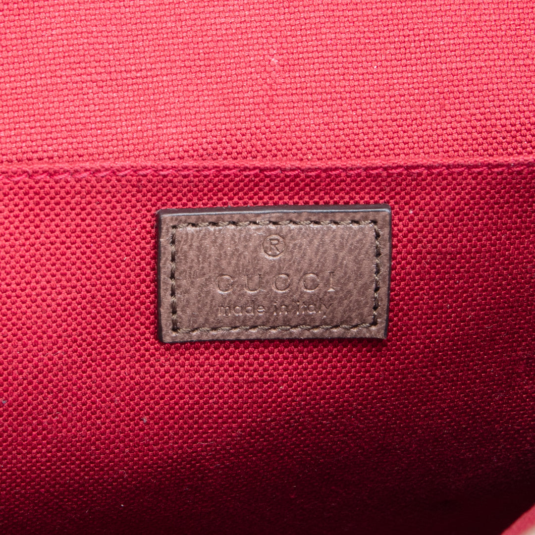 GUCCI GG Supreme Messenger