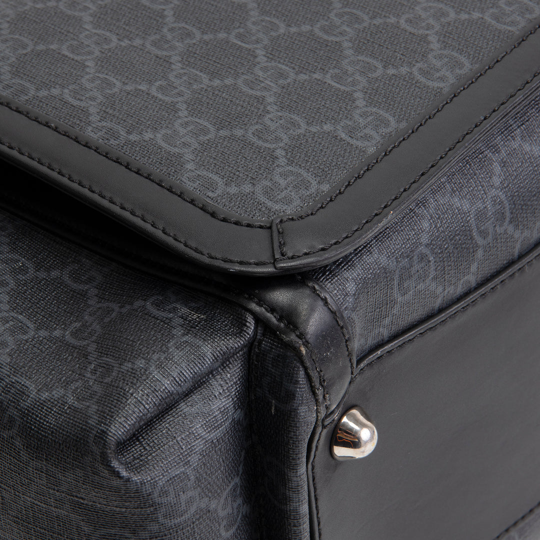 GUCCI GG Supreme Diaper Bag - Black